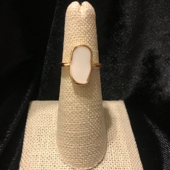 Anthropologie Jewelry - Art Nouveau Style Gold White Moonstone Ring Sz7